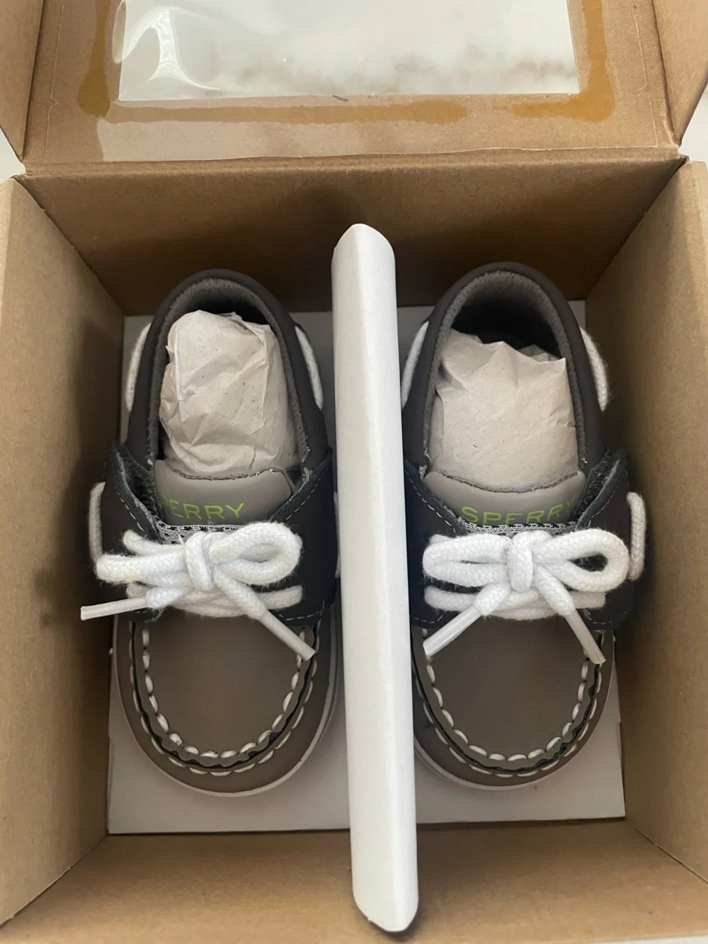 NWT Sperry Kids Taupe and Black Boat Shoes with White Laces Baby size 3 #0204